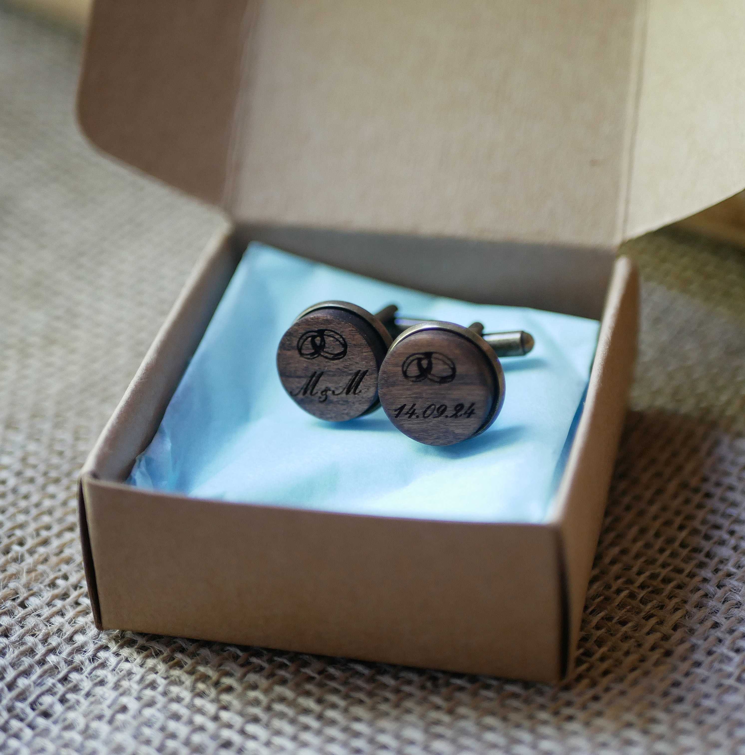 Tr&aelig;manchetknapper i gammel bronze 16 mm, der kan tilpasses