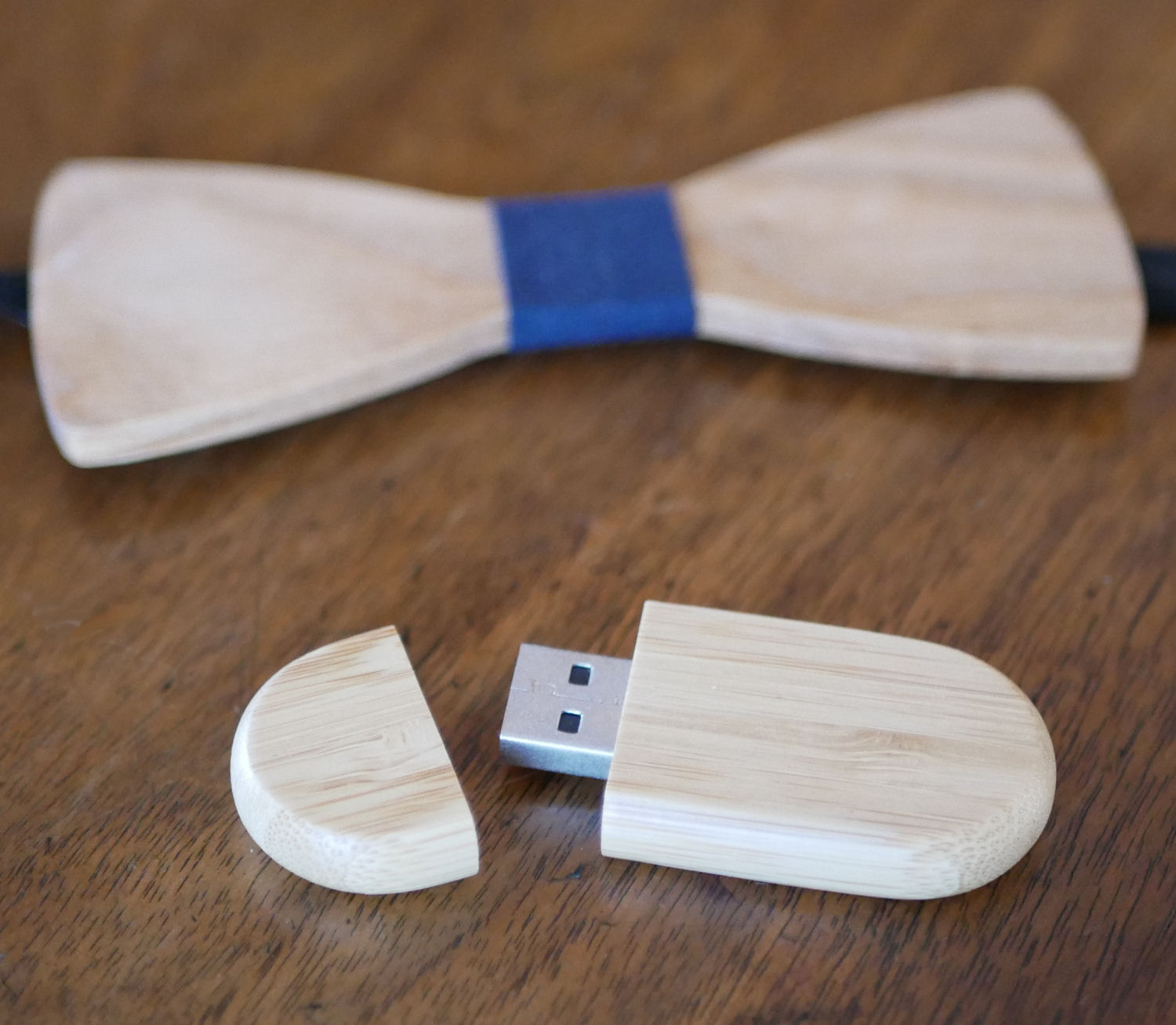 32 GB 3.0 USB-nøgle i lyst ahorntræ