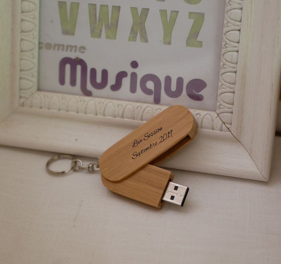 32 GB Bamboo USB-nøglering, der kan indgraveres og personliggøres