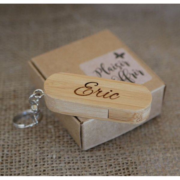 32 GB Bamboo USB-n&oslash;glering, der kan indgraveres og personligg&oslash;res