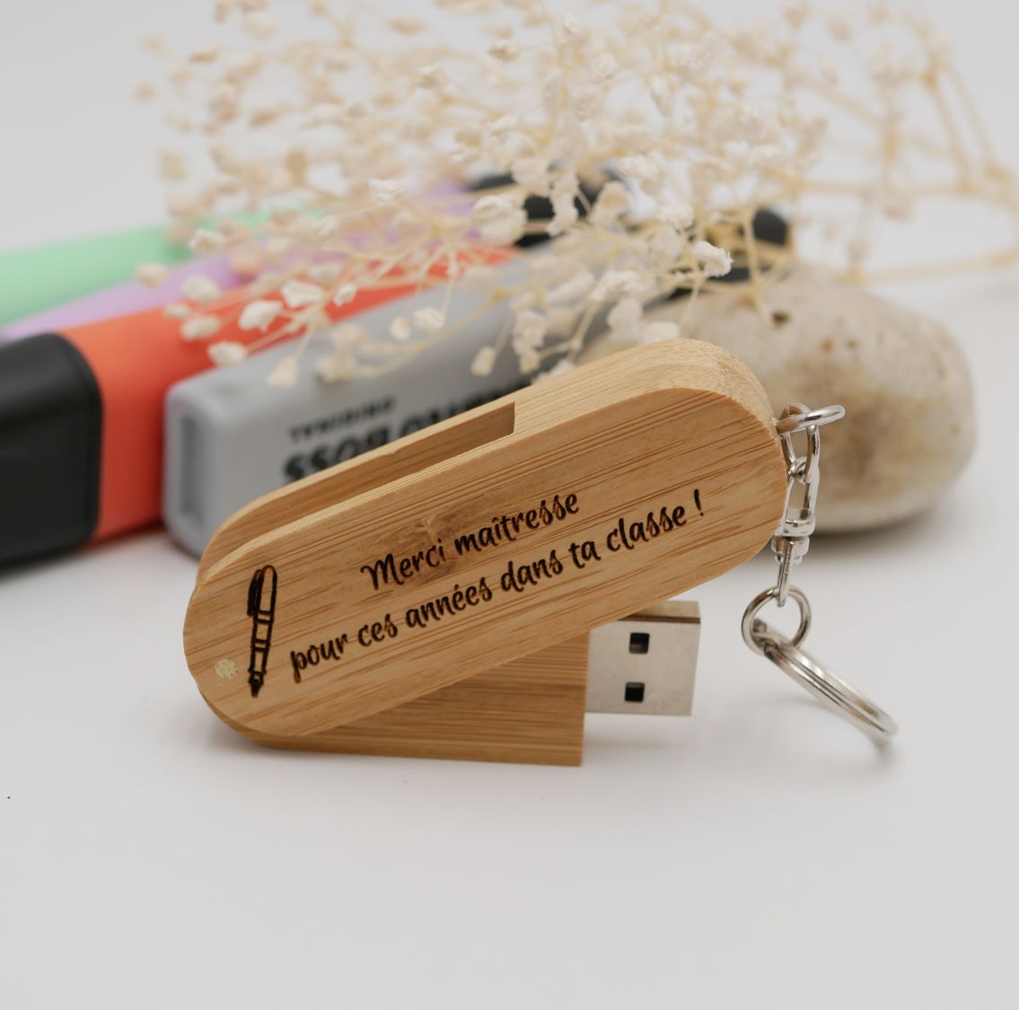 32 GB Bamboo USB-nøglering, der kan indgraveres og personliggøres