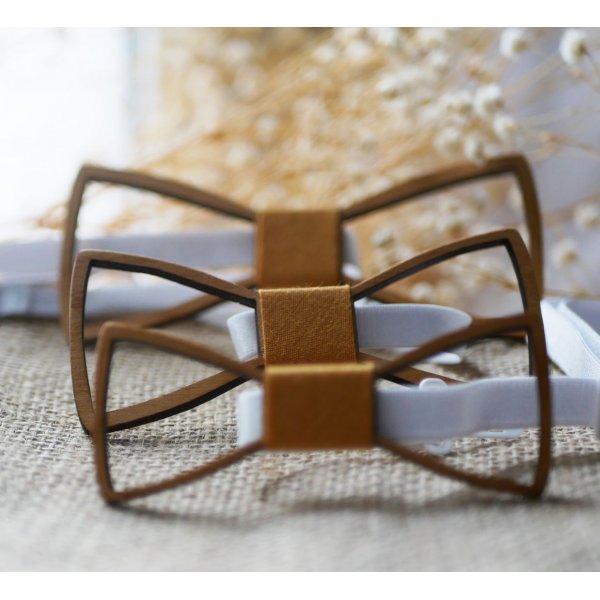 Fransk gennembrudt sl&oslash;jfe i tr&aelig; 