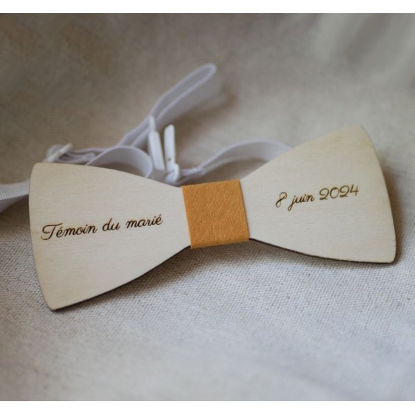 Letv&aelig;gts butterfly i poppeltr&aelig; til m&aelig;nd, som du kan personligg&oslash;re