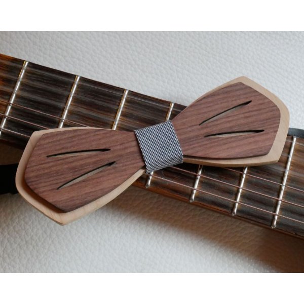 Noeud papillon en bois Palissandre et Merisier naturels &agrave; personnaliser
