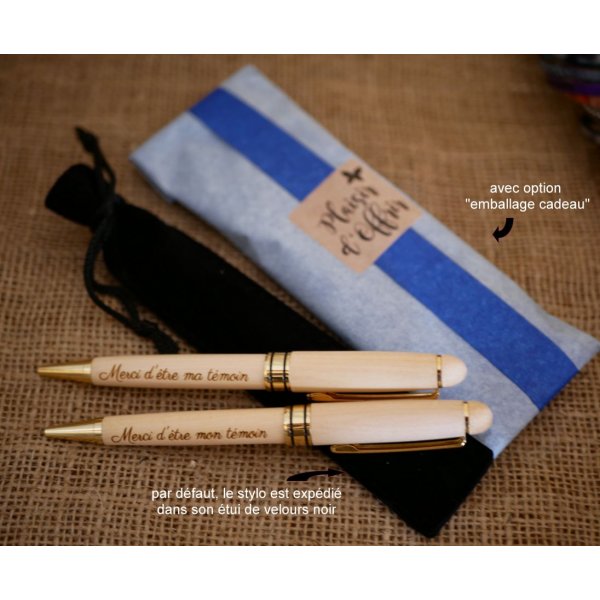 Graveret tofarvet tr&aelig;pen til personligg&oslash;relse